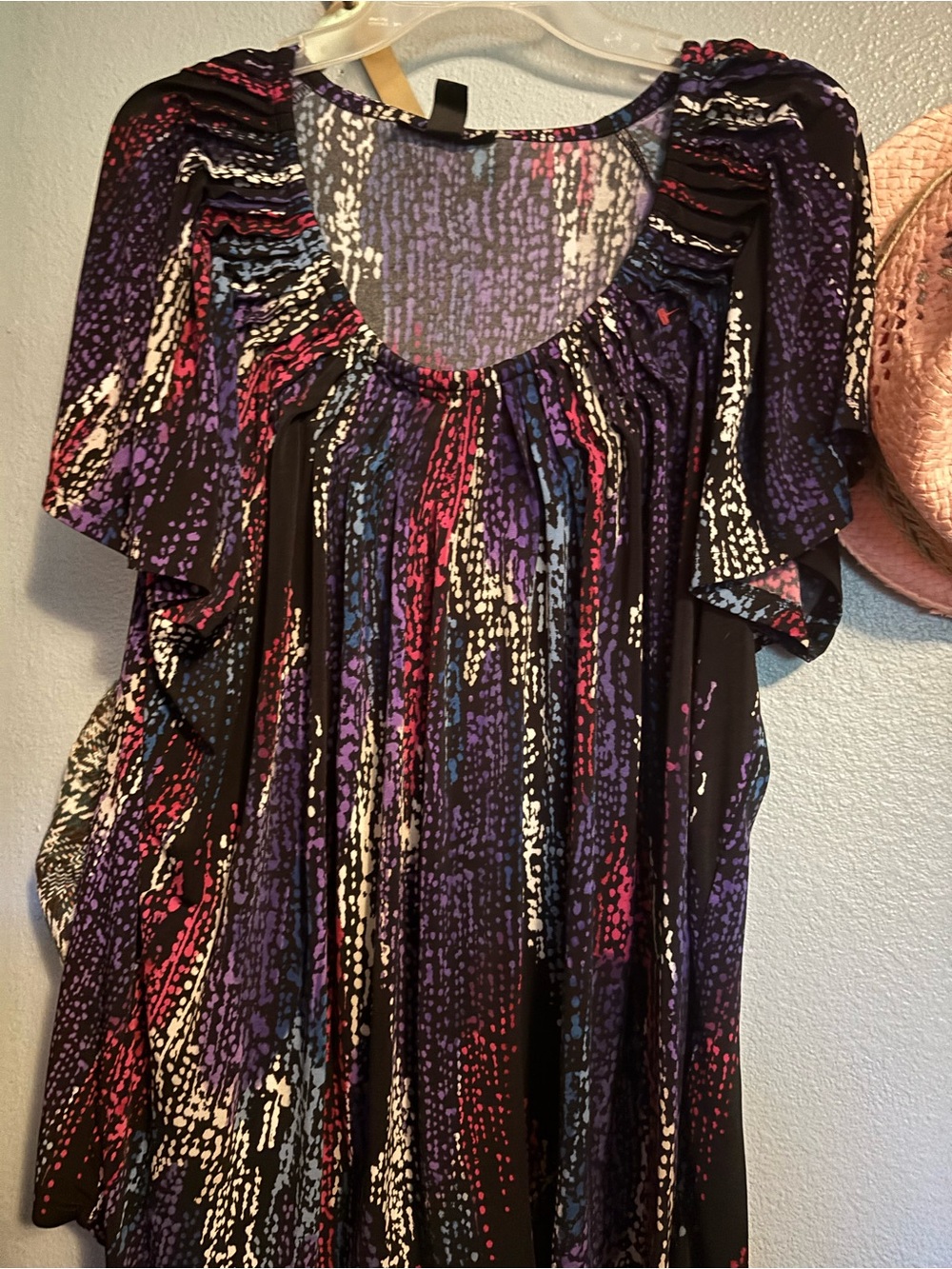 Style & Co. Black Multicolor Abstract Scoop Neck Flutter Sleeve Top